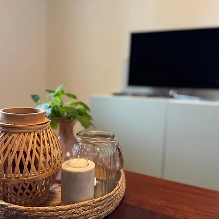 Apartamento With Garden And Large Bathroom